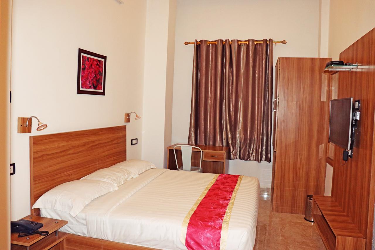 Gulnaar Guest House Chennai Exterior foto
